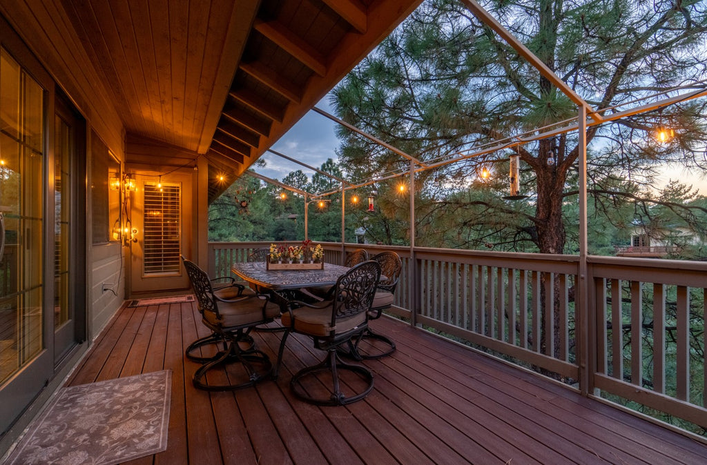 Prolongez la durée de vie de votre terrasse avec Deck Oil